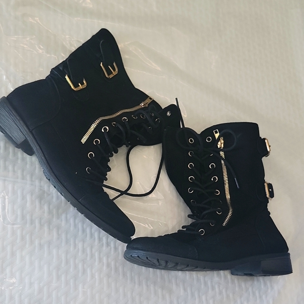 Black Zipper Boots